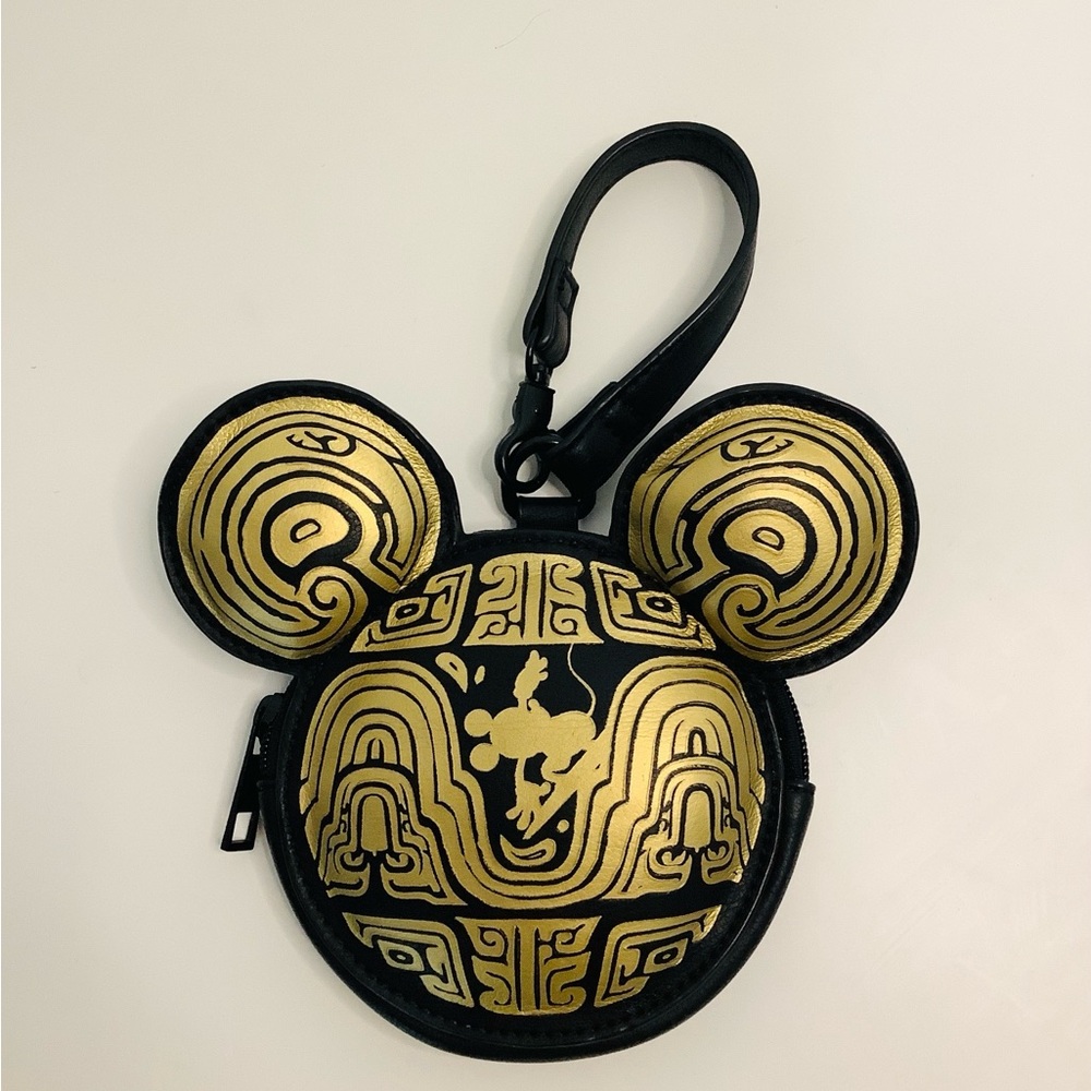 🌺 3 For $40 Disney Black and Gold Mickey Mouse Coin Purse